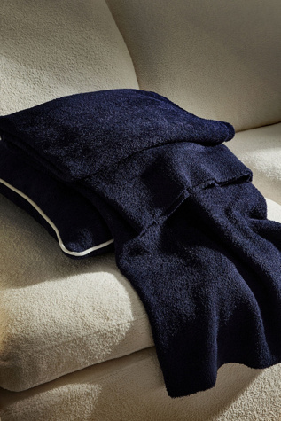 Sunday Citizen Cloud Silque Throw