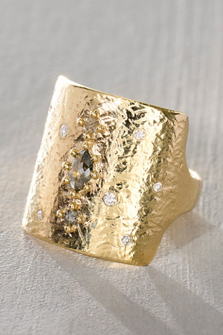 Lindsey L. Allen Diamond Encrusted Pavise Ring