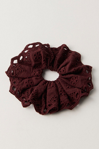 Rosalie Scrunchie at Free People in Chocolate