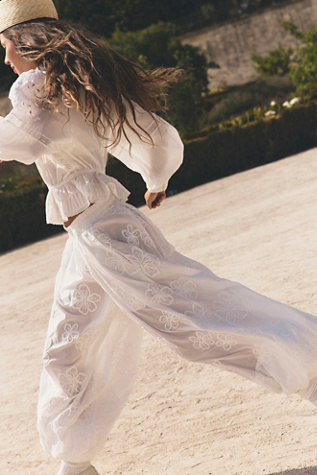 Moonflower Textured Pull-On Balloon Pants