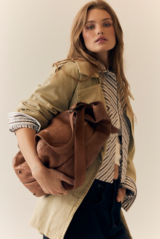 Iris Tote