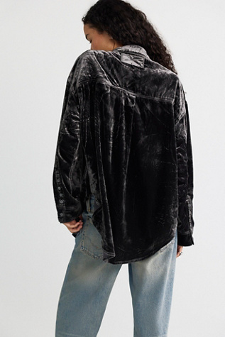 Женская рубашка We The Free Lexi Velvet Button Down Shirt, цвет: Серый — фото 2