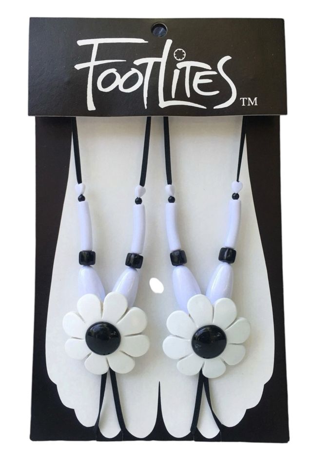 Nineties Black And White Daisy Anklet Selected By Ankh By Racquel #1