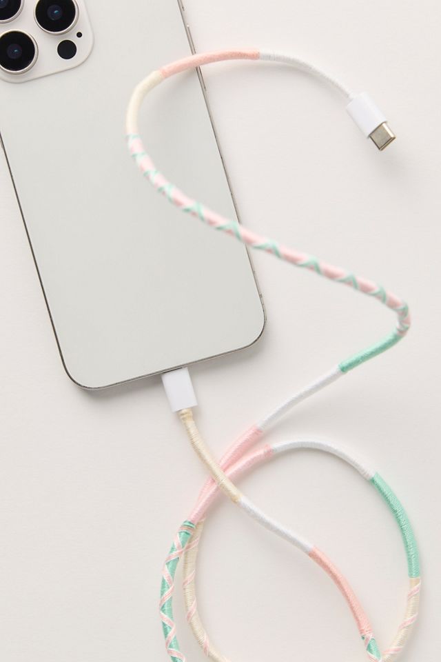 Le Pom Pom USB-C Charger #1