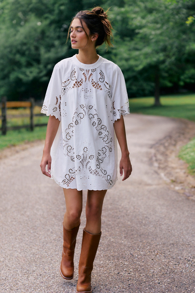 Magic Magic T-Shirt Dress