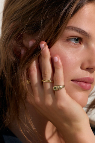 Clara Pinky Ring