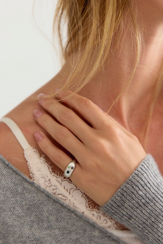 Clara Pinky Ring