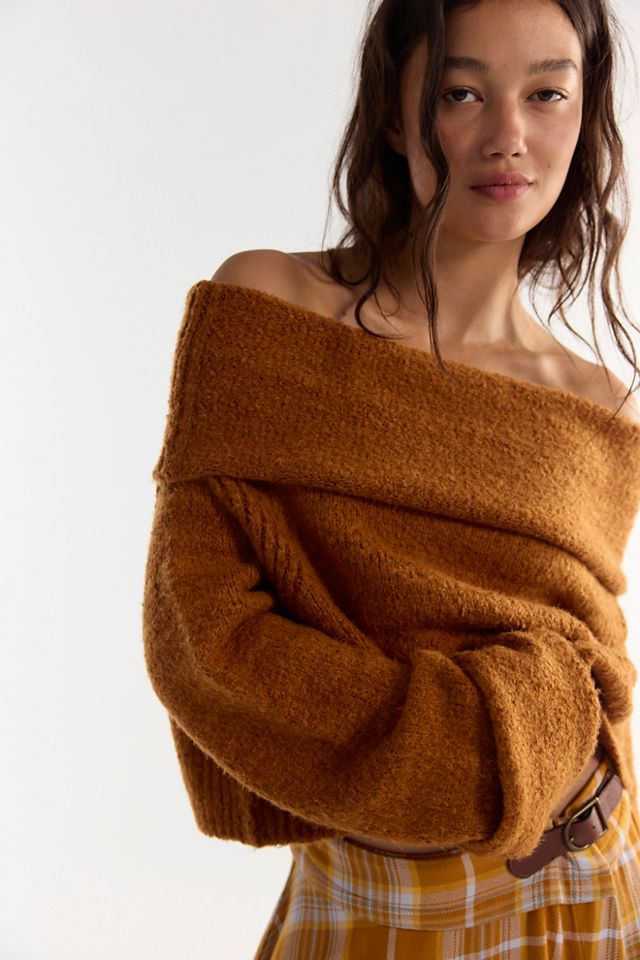 Carrie Off-The-Shoulder Pullover #2