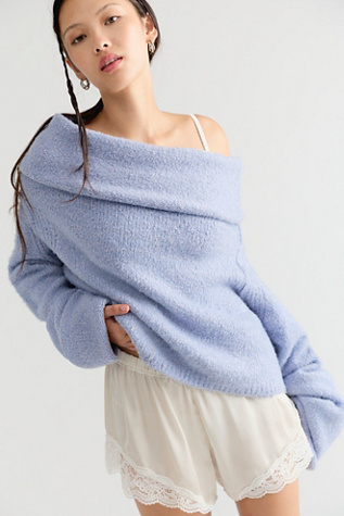 Carrie Off-The-Shoulder Pullover