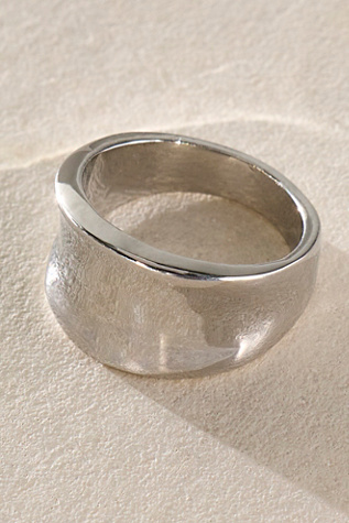 Antibes Pinky Ring