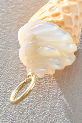 Женский шарм Maura Green Vanilla Ice Cream Cone Charm, цвет: Ванильный — фото 3
