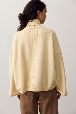 Женский свитер We The Free Mod In This Funnel-Neck Pullover, цвет: Алебастровый кремовый — фото 2