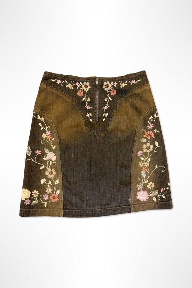 1990s Dark Wash Embroidered Denim Skirt Selected By Ritual Vintage #3