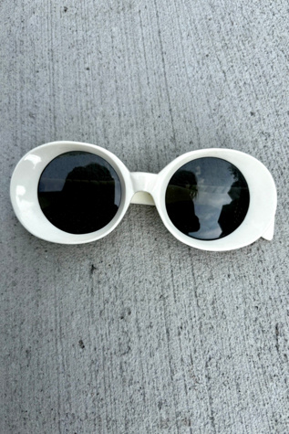 Женские солнцезащитные очки Nomad Vintage 1970’s RHC Sunglasses Selected, цвет: Белый — фото 2