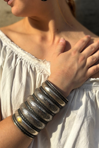 Vintage Intaglio Large Silver Cuff Selected by Nomad Vintage