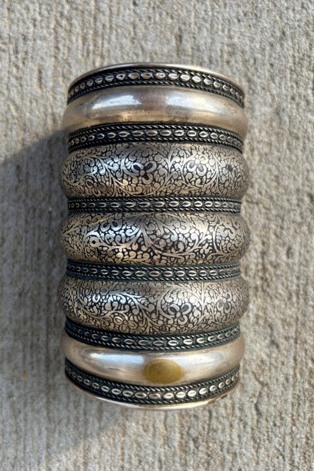 Vintage Intaglio Large Silver Cuff Selected by Nomad Vintage #1