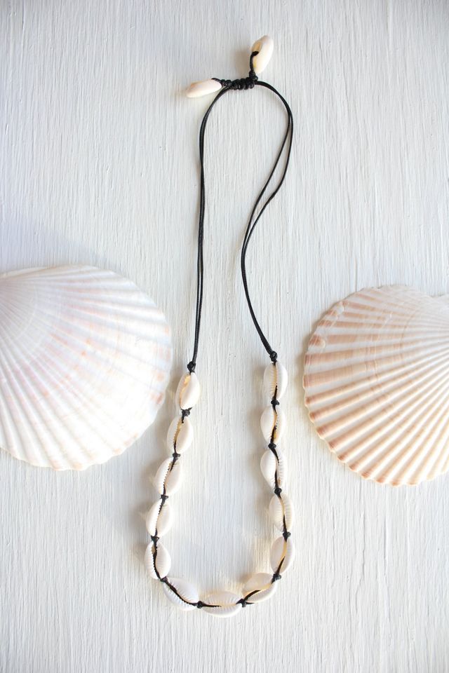Vintage Cowrie Shell Surfer Choker Necklace Selected By Moons + Junes Vintage #2