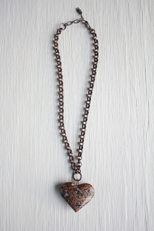 Женские цепочки Moons + Junes Vintage Leopard Skin Jasper Heart Bronze Link Chain Selected, цвет: Разноцветный — фото 1