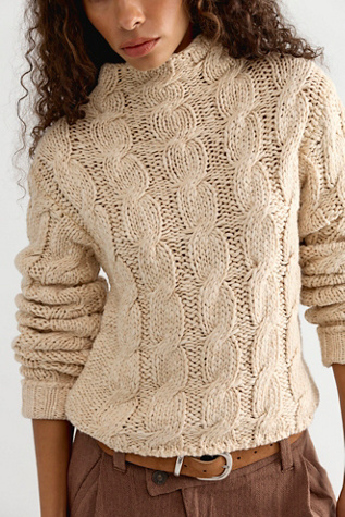 Simone Cable Knit Pullover