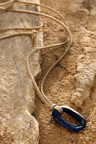 Free-est x ALV Stone On Suede Necklace