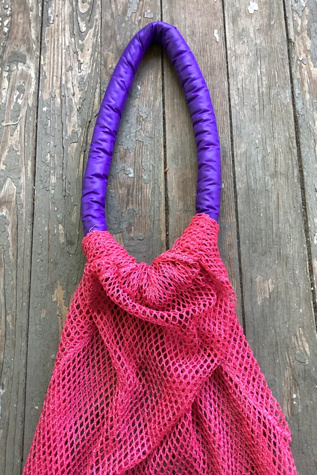 Женская сумка Cherry Vintage 1980s Pink and Purple Neon Mesh Beach Tote Selected, цвет: Розовый — фото 2