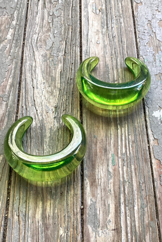Vintage 1980s Set of Green Acrylic Bangles Selected by Cherry