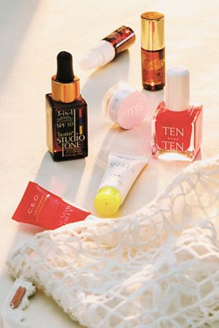 Free People Crochet Beauty Bag