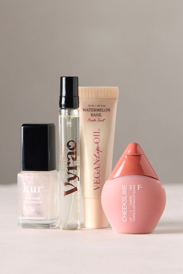 Free People Holiday Favorites Beauty Bag #1
