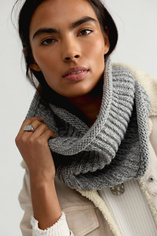 Space Dye Snood