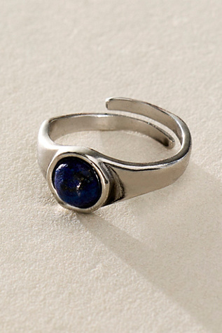 Heart Eyes Toe Ring