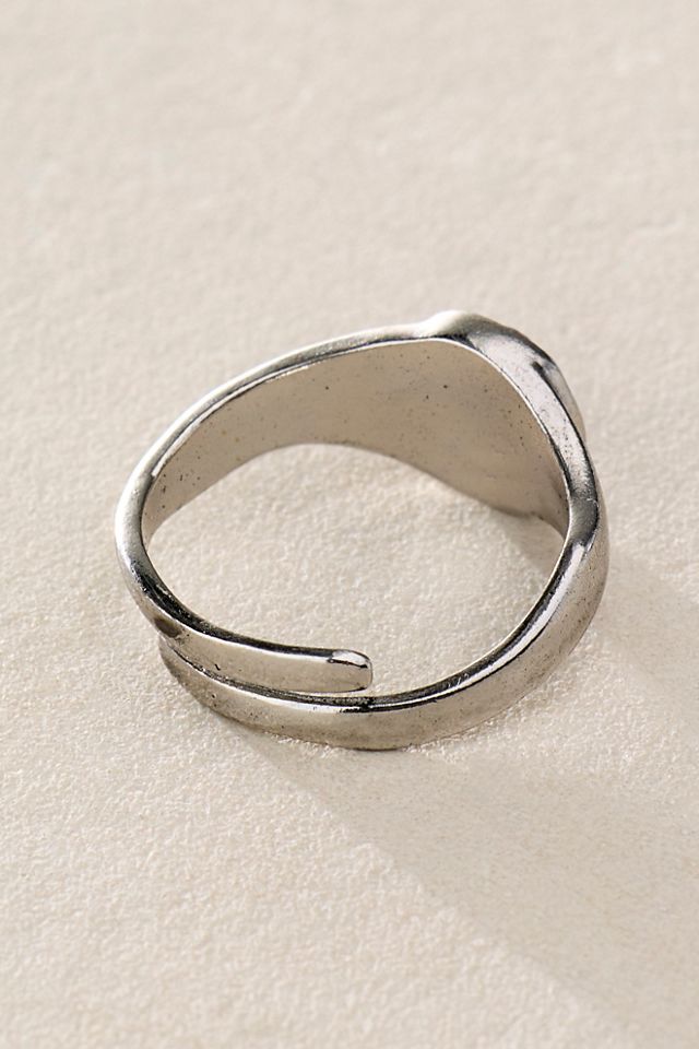 Heart Eyes Toe Ring #1
