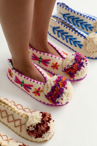 Confetti Pom Slippers