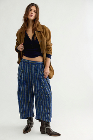 Misty Haze Low-Rise Pull-On Crop Trousers