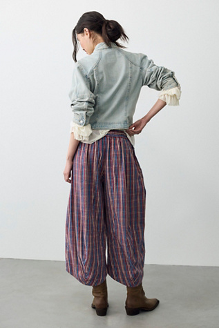 Женские брюки Free People Misty Haze Low-Rise Pull-On Crop Pants, цвет: Ягодный комбинированный — фото 3