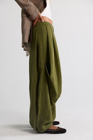 Bring Forth Pleated Trousers