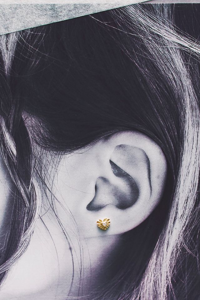 Local Eclectic Gold Heart Flatback Earrings #3