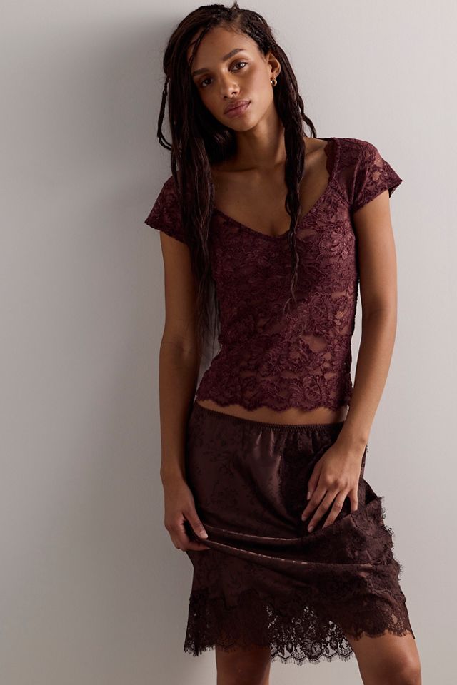 T-shirt en dentelle Raising Eyebrows #1