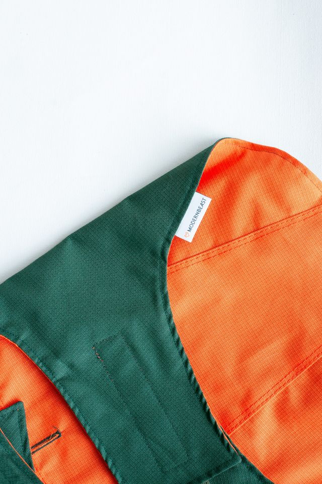MODERNBEAST Reversible Dog Raincoat #2