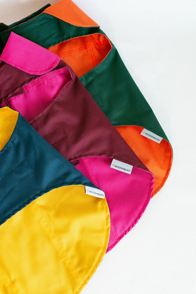 MODERNBEAST Reversible Dog Raincoat #4
