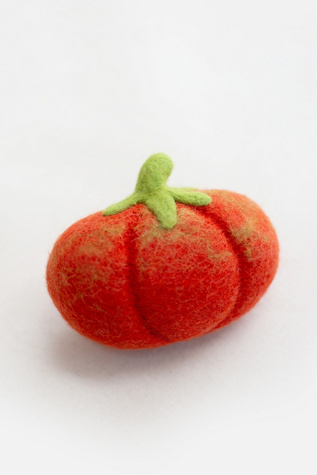 MODERNBEAST Heirloom Tomato Wool Dog & Cat Toy
