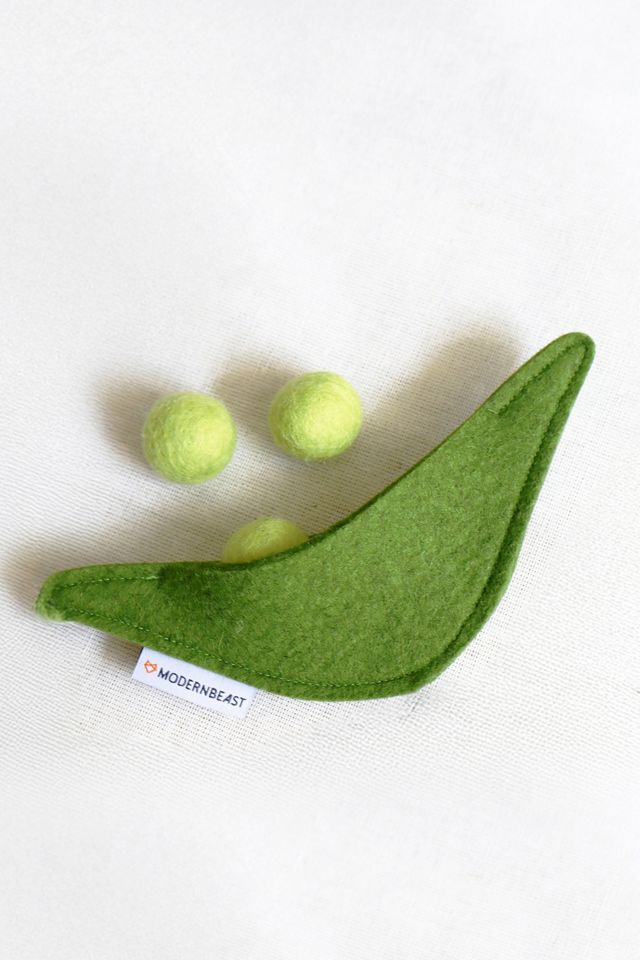 MODERNBEAST Pea Pod Wool Cat Toy #3
