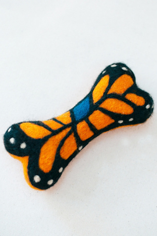 MODERNBEAST Butterfly Woolbone Dog Toy