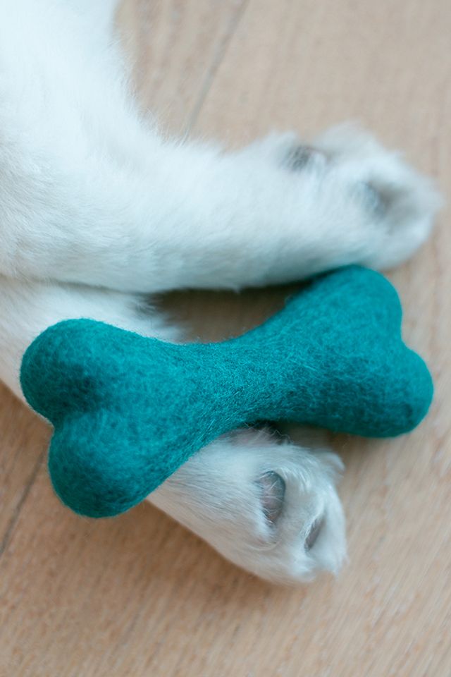 MODERNBEAST Classic Woolbone Dog Toy #1