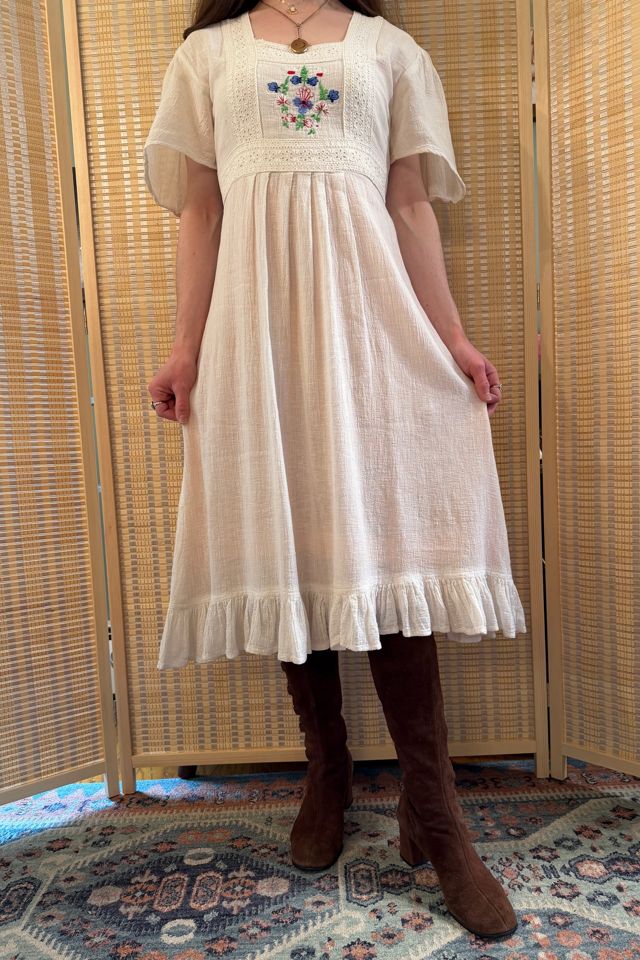 Vintage 1970s Boho White Floral Embroidered Cotton Gauze Flutter Sleeve Midi Dress Selected by Two Vintage Twins #2