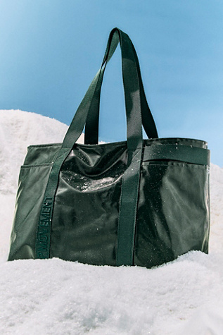 Женская сумка FP Movement Surf To Slope Haul-All Tote, цвет: Ivy — фото 2