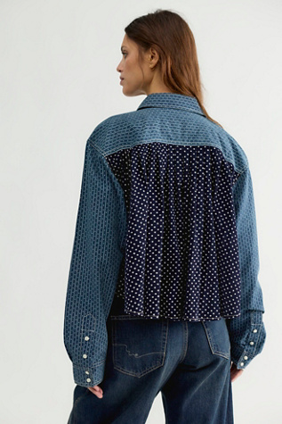 Женский топ We The Free Kyoto Printed Button Down Top, цвет: Небесно-голубой комбинированный — фото 2