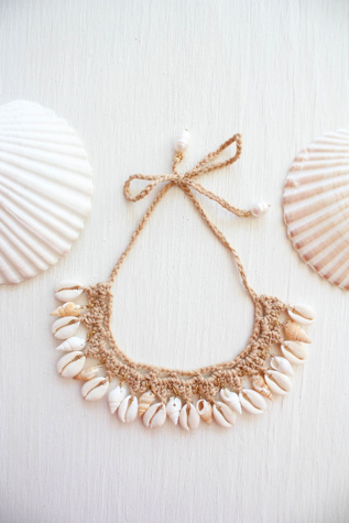 Hawaiian Shell Crochet Choker Selected By Moons + Junes Vintage