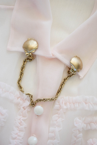 Vintage Gold Seashell Charm Collar Clip Selected By Moons + Junes Vintage