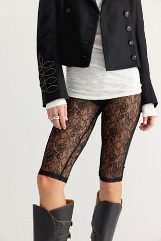Romy Lace Capri