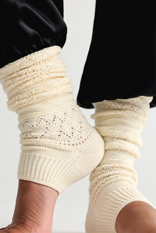 Pointelle Legwarmers